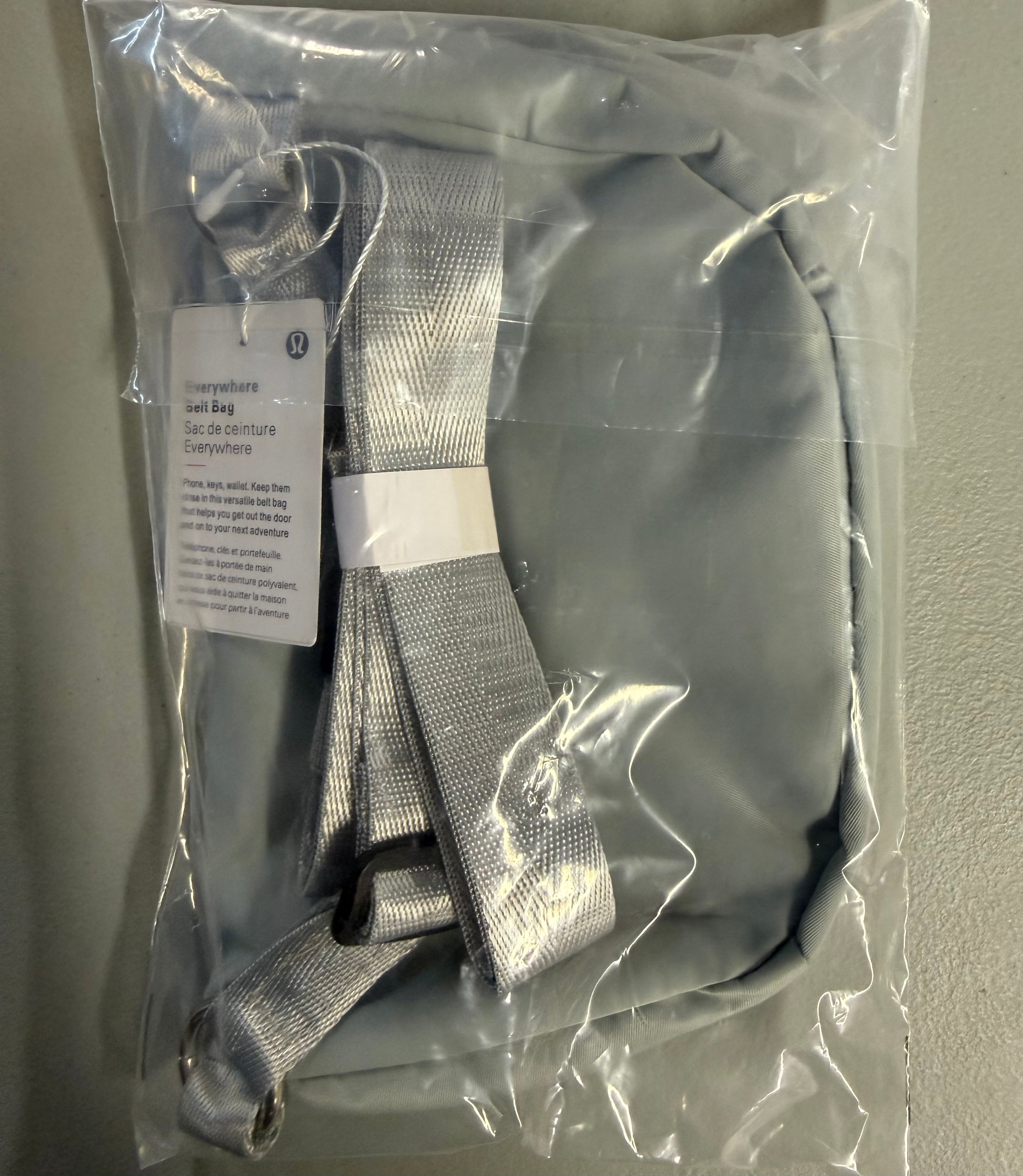 Lululemon Everywhere Belt Bag - Gray/Silver