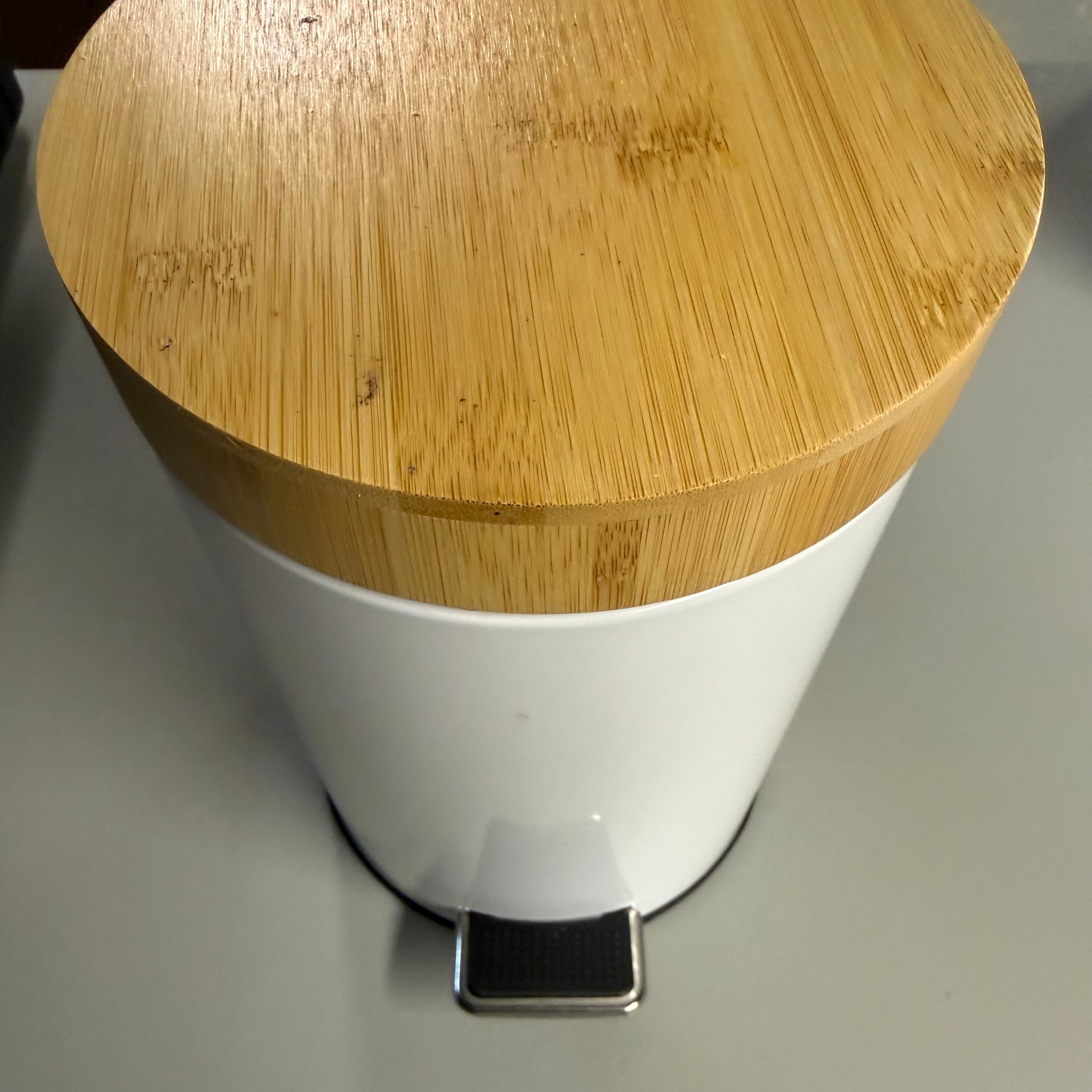 Vorzavarri Small Trash Can with Bamboo Lid and Pedal - Open Box Like New