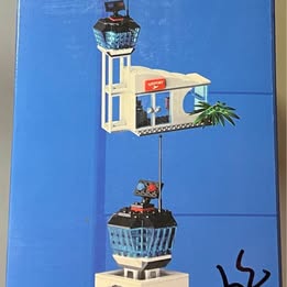 City Airport Building Block Set - 678 Pieces Airplane Construction Toy