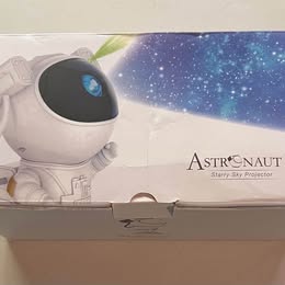 Astronaut Star Projector - Galaxy Projector Night Light with Remote Control & Multiple Modes