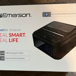Emerson SmartSet Alarm Clock Radio - ER100120 with Qi Wireless Charging & Bluetooth Speaker