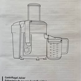 Amazon Basics Centrifugal Juicer - Wide Mouth Juice Extractor with 3-Inch Feed Chute