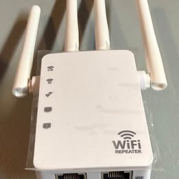 Dual Band WiFi Repeater AC1200 - 2.4GHz & 5GHz Range Extender - Open Box