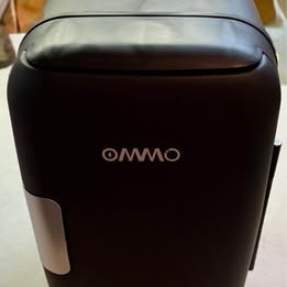 OMMO Thermo Electric Refrigerator Cooler & Warmer - Portable 6L Mini Fridge (Open Box)