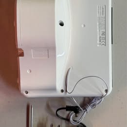 LERSGÒ HR1901BT Bluetooth Alarm Clock Radio - FM Radio with USB Charging (Open Box)