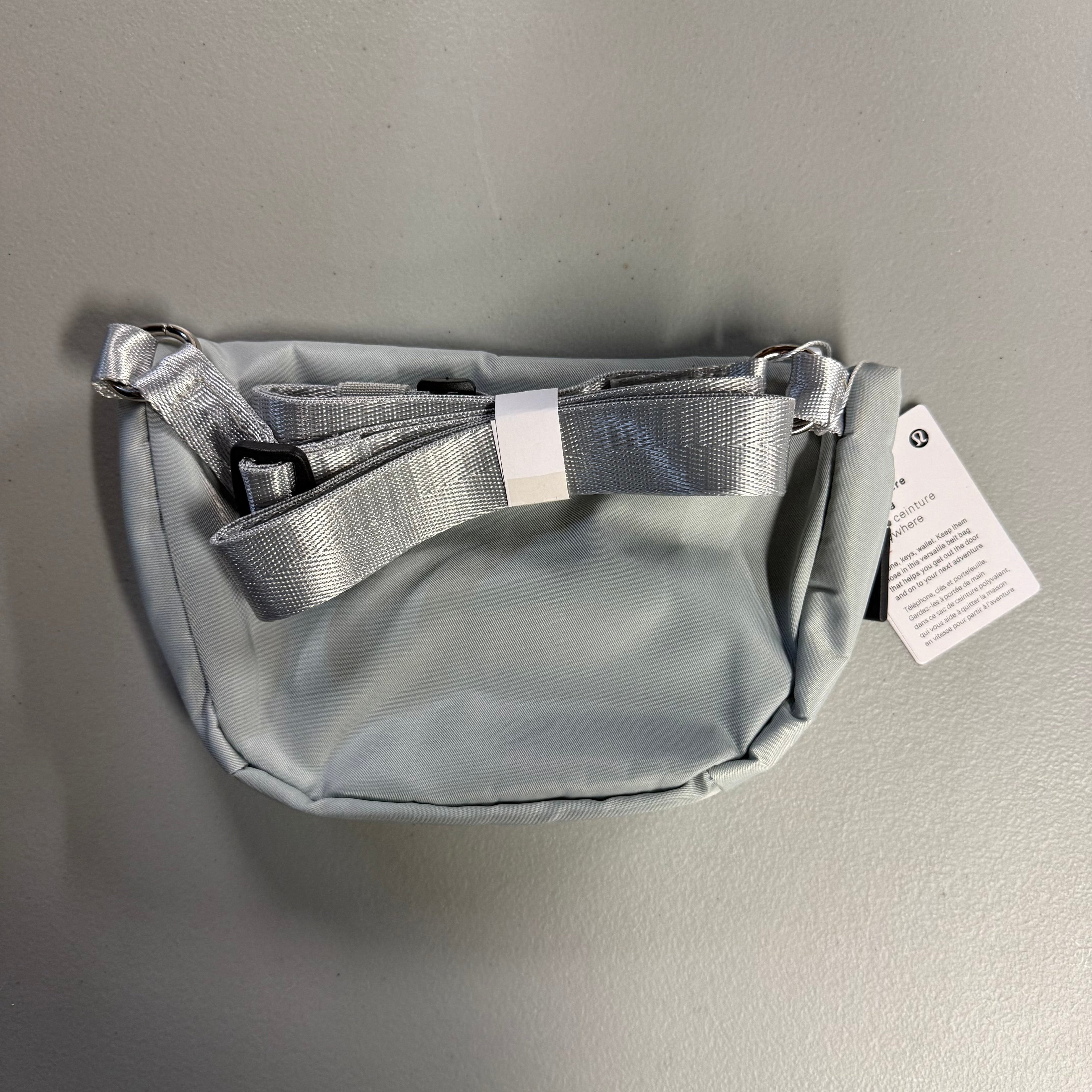 Lululemon Everywhere Belt Bag - Gray/Silver