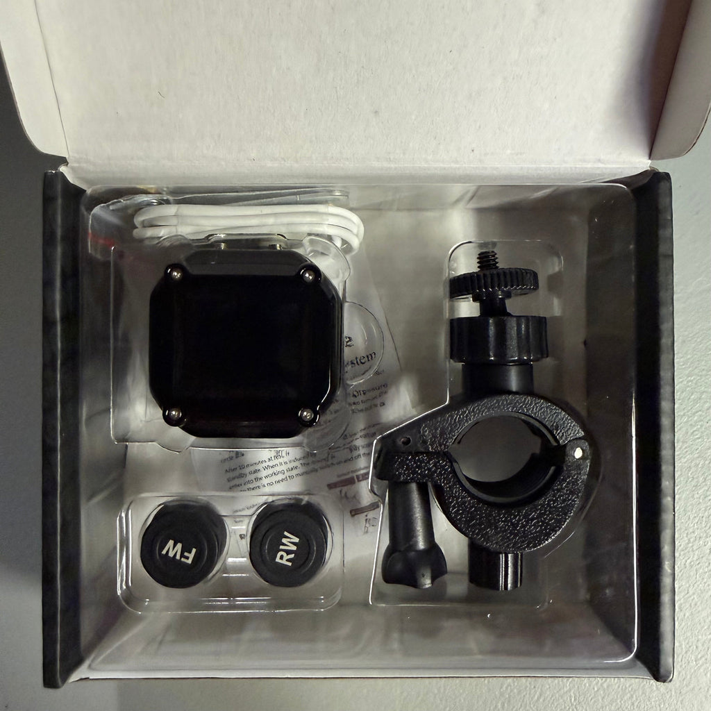 TPMS Tire Pressure Monitoring System - Solar & USB Charging with Digital Display (Open Box, Like New)