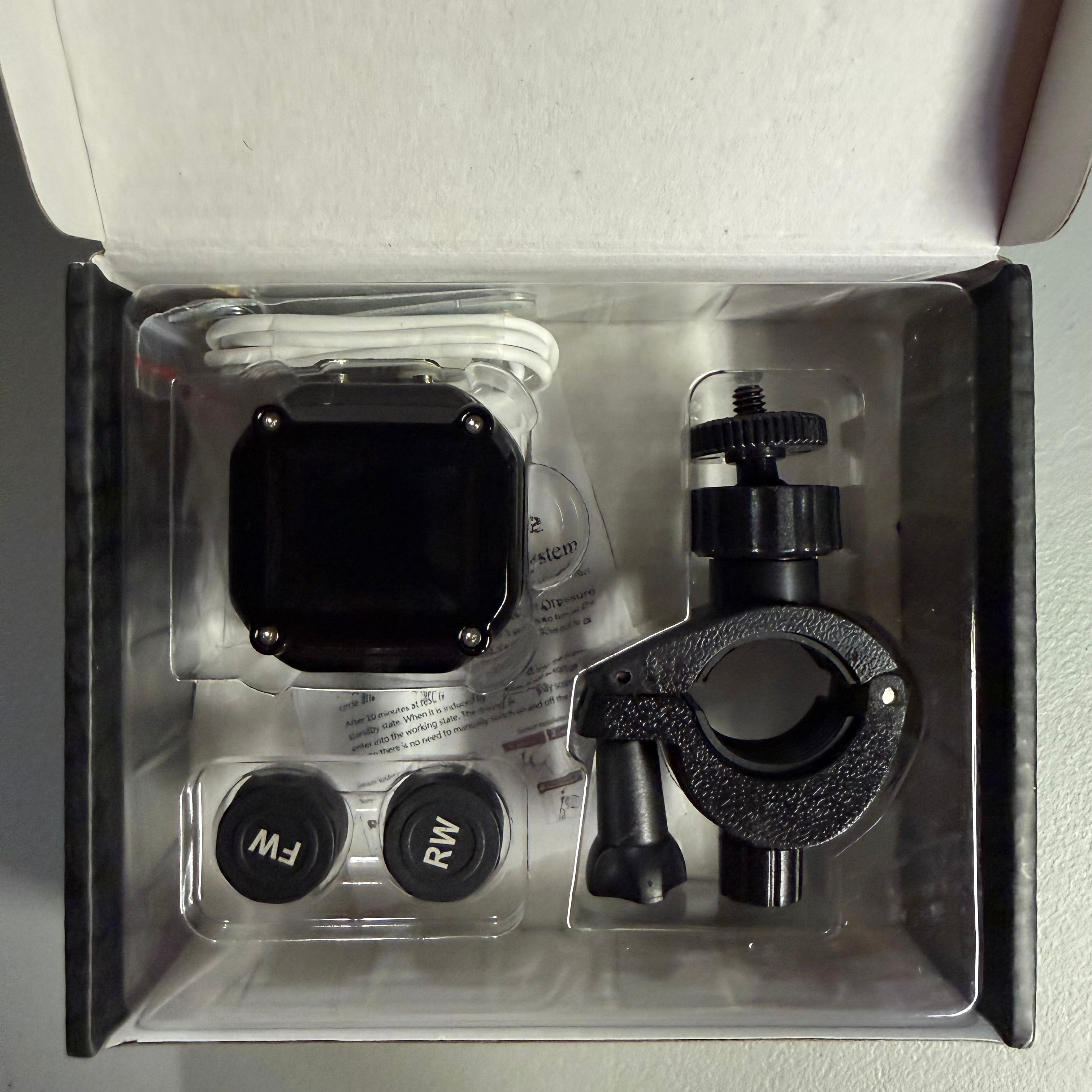 TPMS Tire Pressure Monitoring System - Solar & USB Charging with Digital Display (Open Box, Like New)