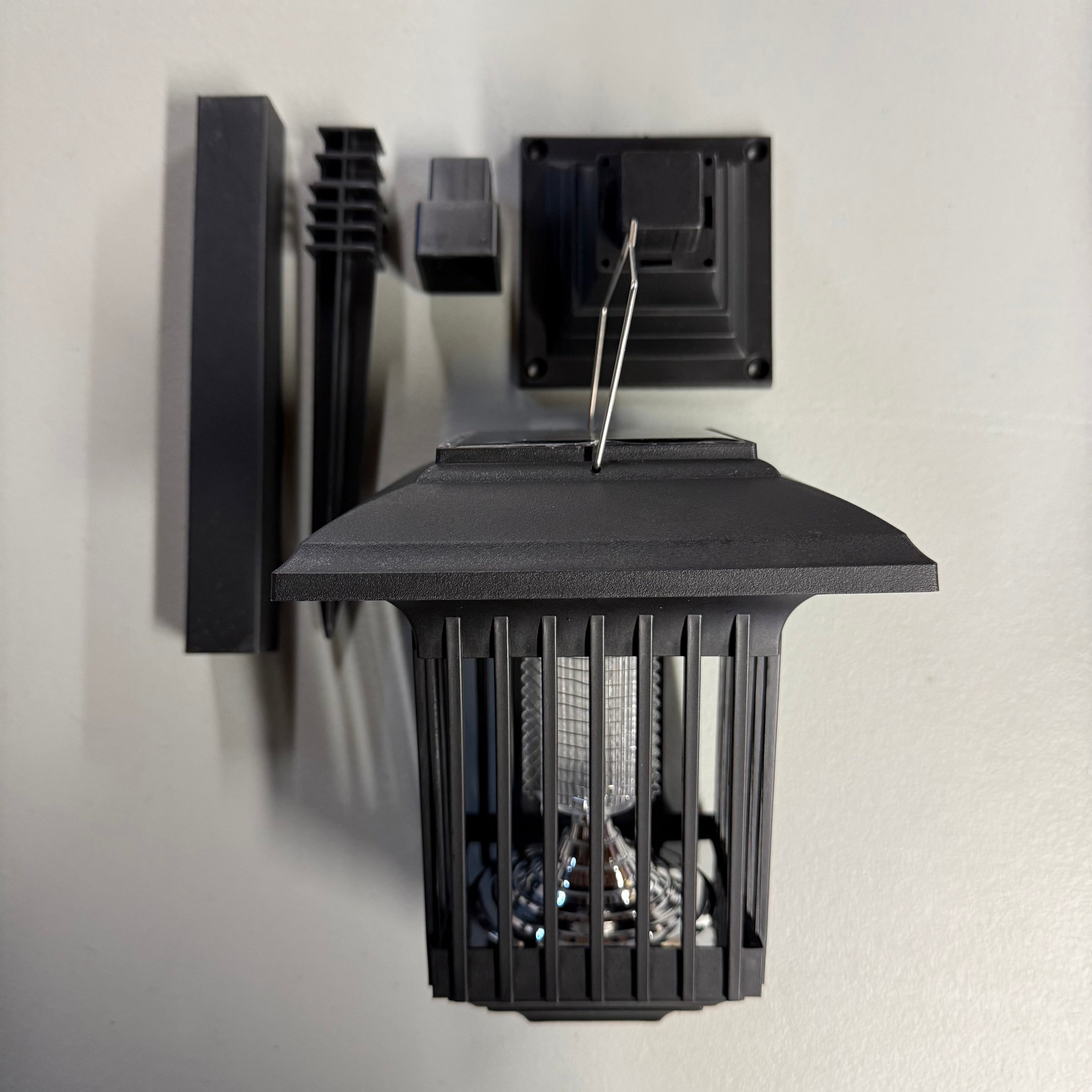 Solar Bug Zapper LED & UV Light - Outdoor Mosquito Killer Lamp