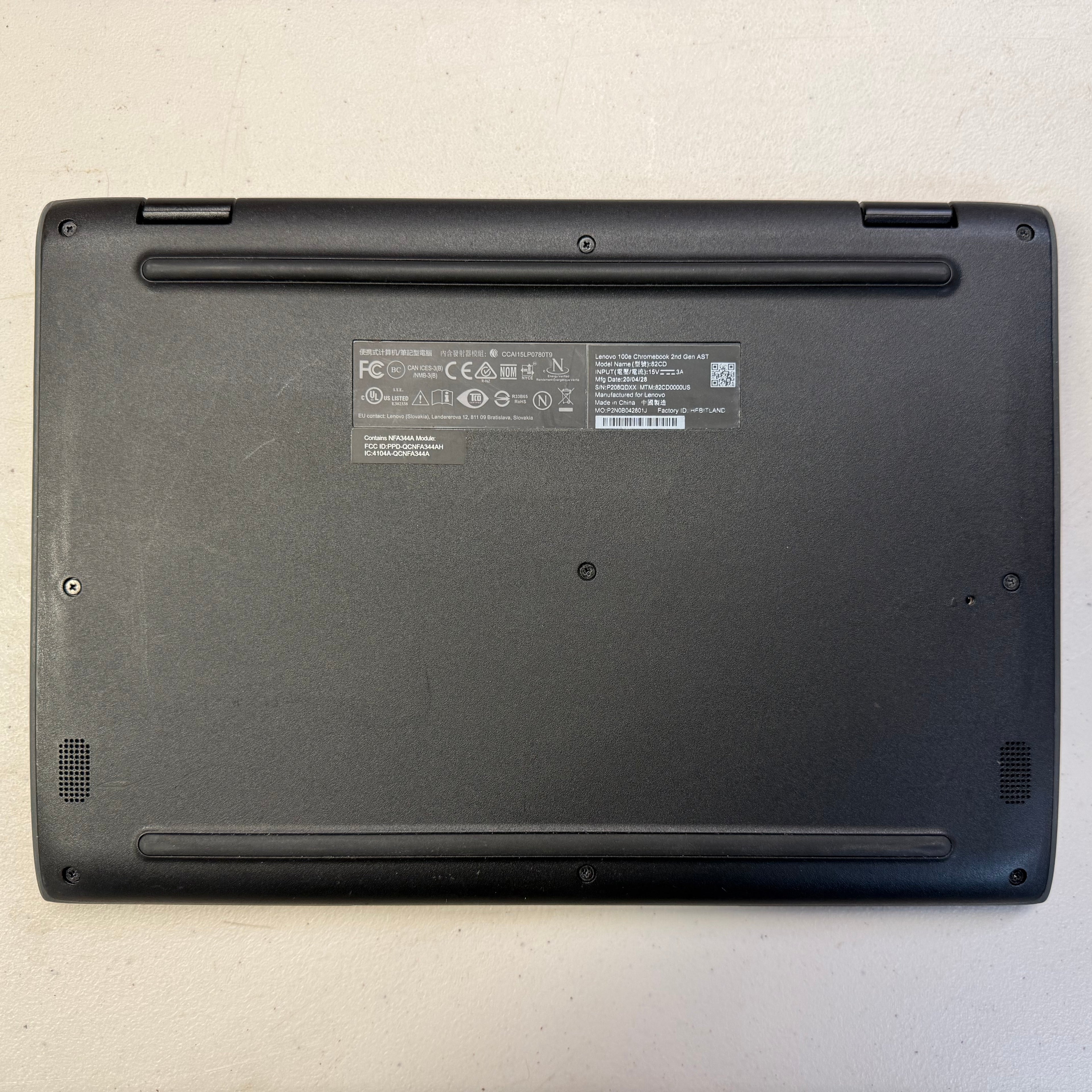 Lenovo 100e Chromebook 2nd Gen - AMD A4, 4GB RAM, 32GB eMMC (Open Box - Good Condition)
