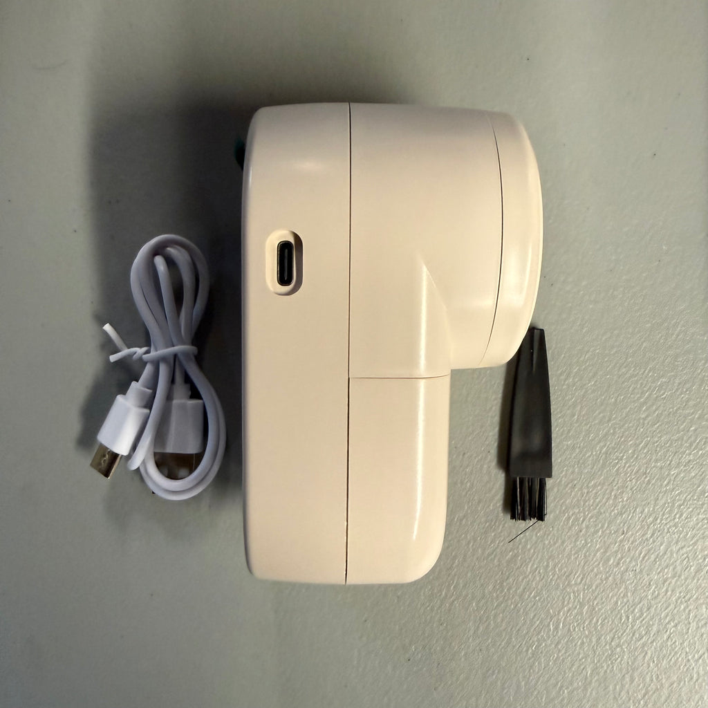Lint Remover MQ-4 - Electric Fabric Shaver (Open Box, Like New)