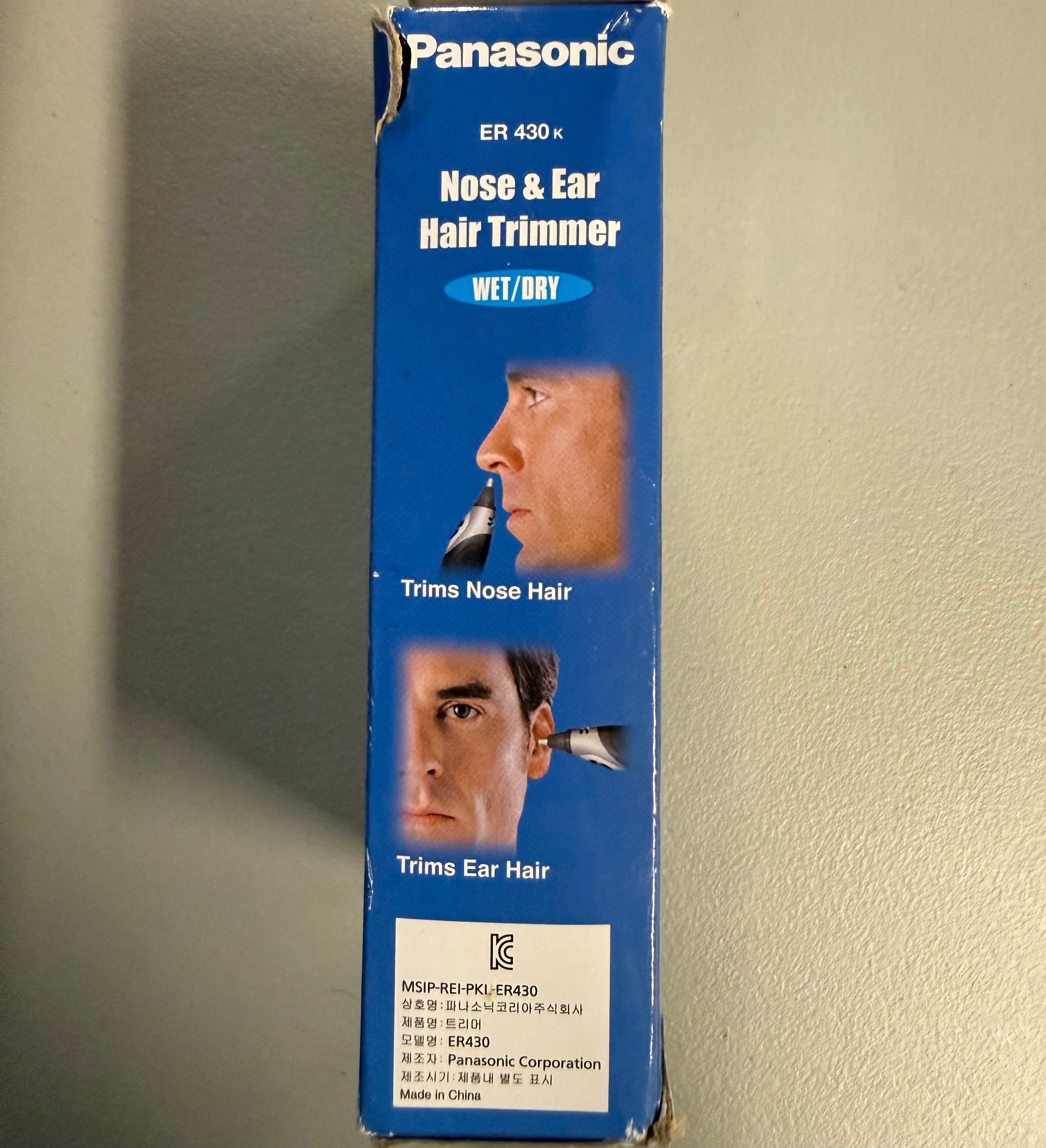 Panasonic ER430K Nose & Ear Hair Trimmer - Wet/Dry with Vacuum System - Open Box Like New